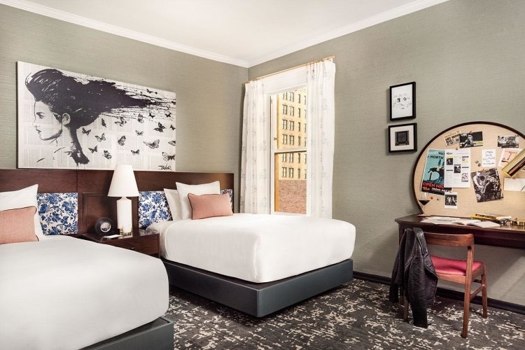 Twin Emblem room