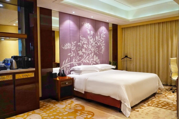 Elegant Quadruple Family Suite