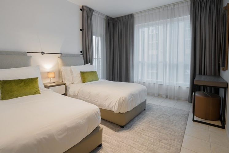 3 Bedrooms Apartment