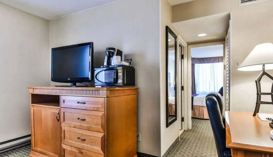 Double Mini-Suite