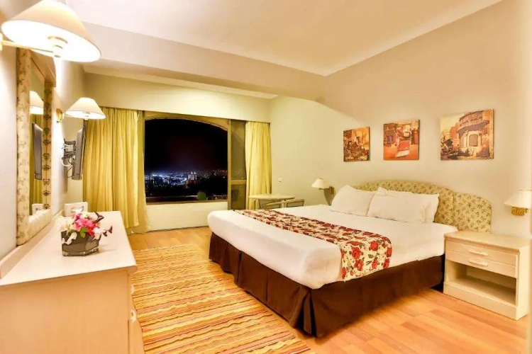 River Executive Suite