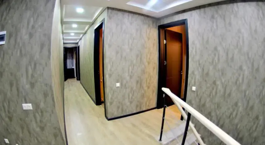 Hotel Lux