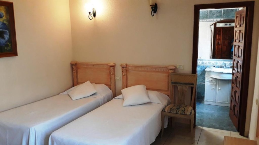 2 Bedrooms Villa with view