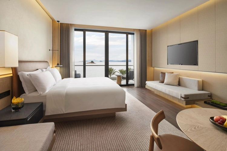 Classic Club Lounge Access Double room with balcony and with ocean view