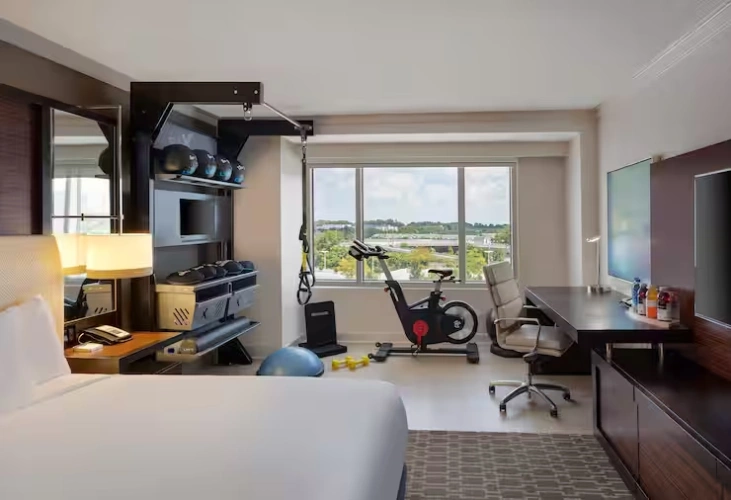 Five Feet to Fitness Double room