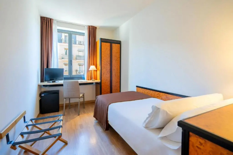 Hotel Glories photo 11