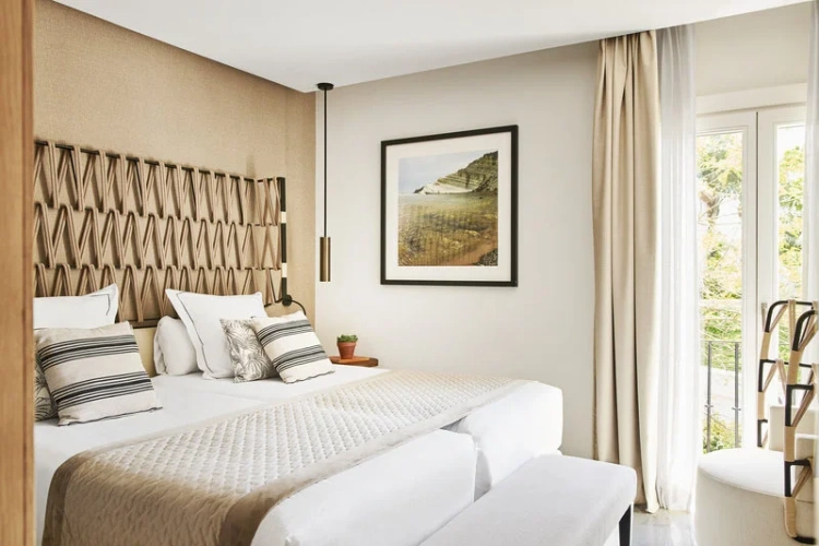 Deluxe Twin Junior Suite