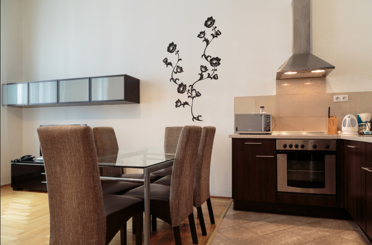 2 Bedrooms Sextuple Apartment