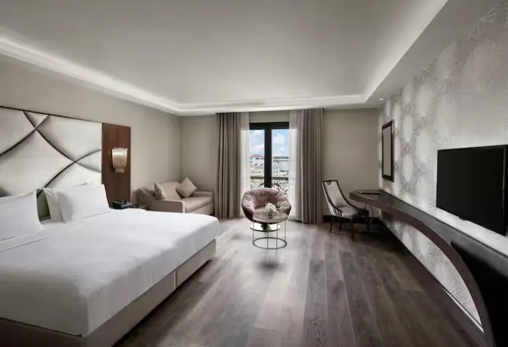 Deluxe Double room with city view