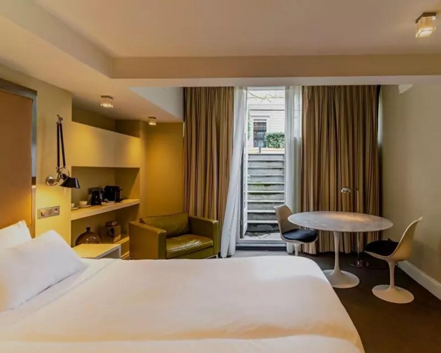 Executive Double Basement room