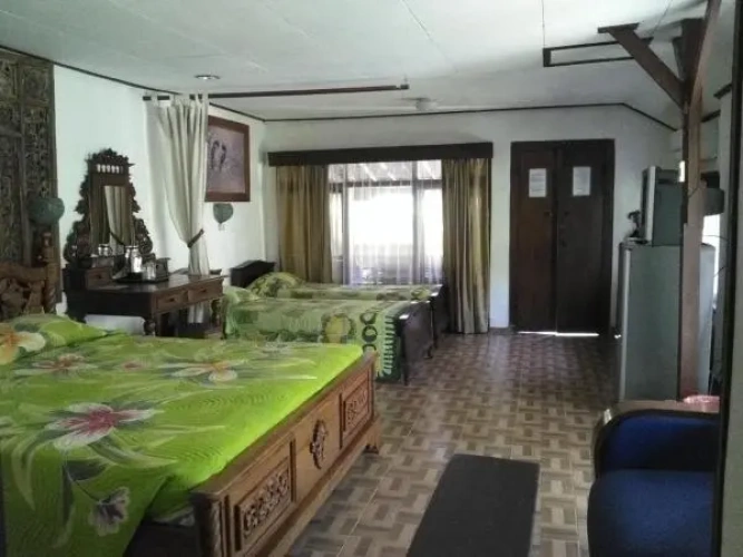 Quadruple Suite