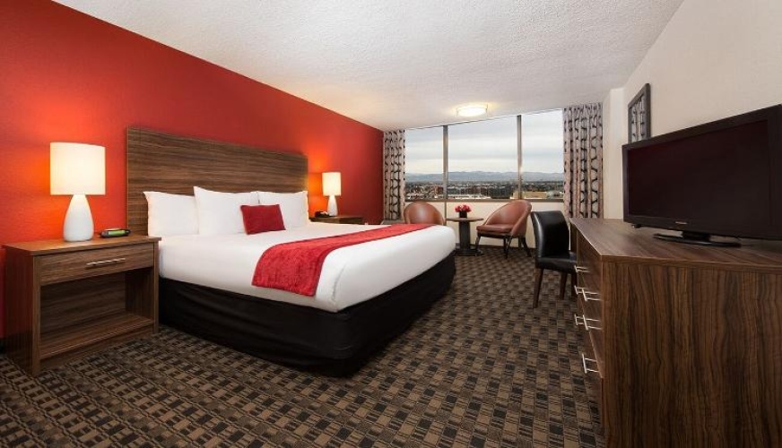 Deluxe Double room with city view