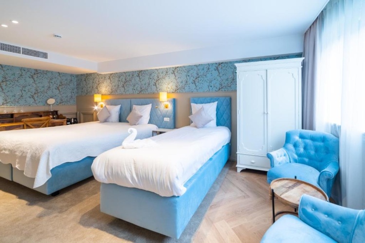 Family Triple room