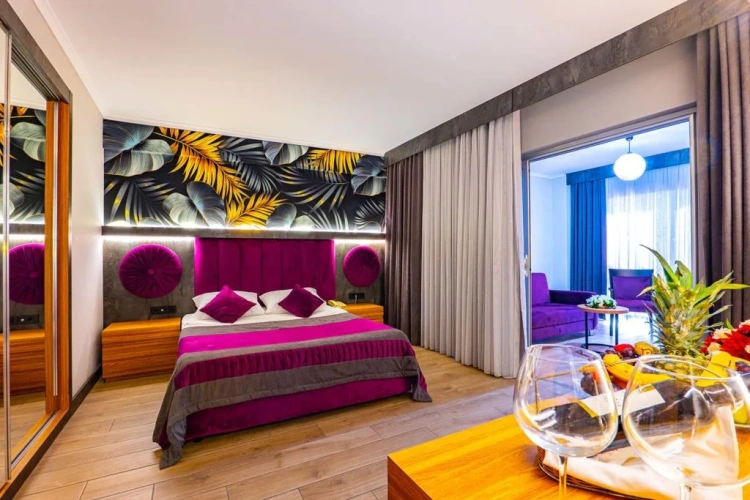 Quadruple Suite