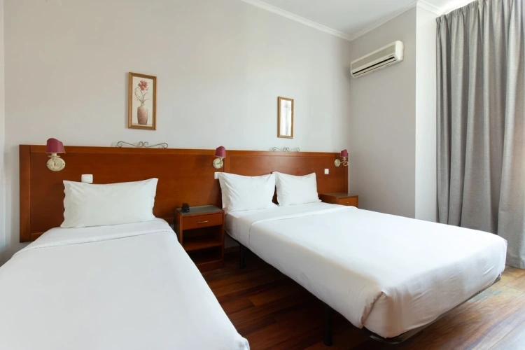 Triple room