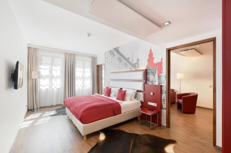 Double Suite