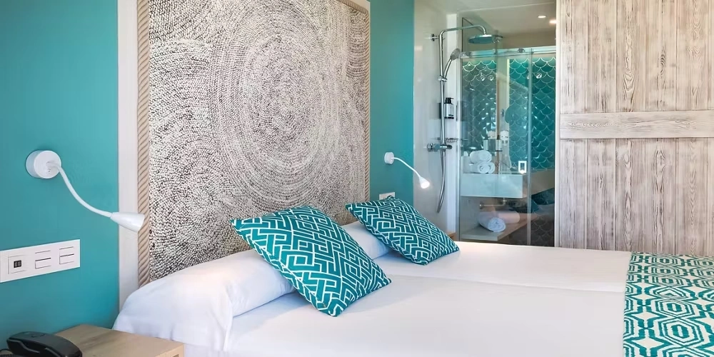 Twin room