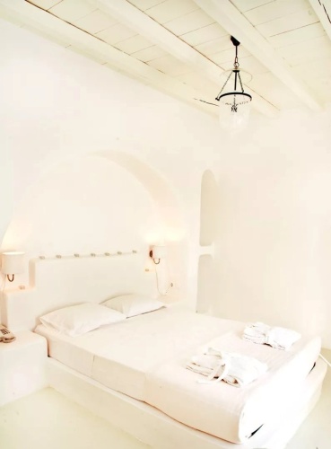 Romantic Superior Deluxe Double Suite with side sea view