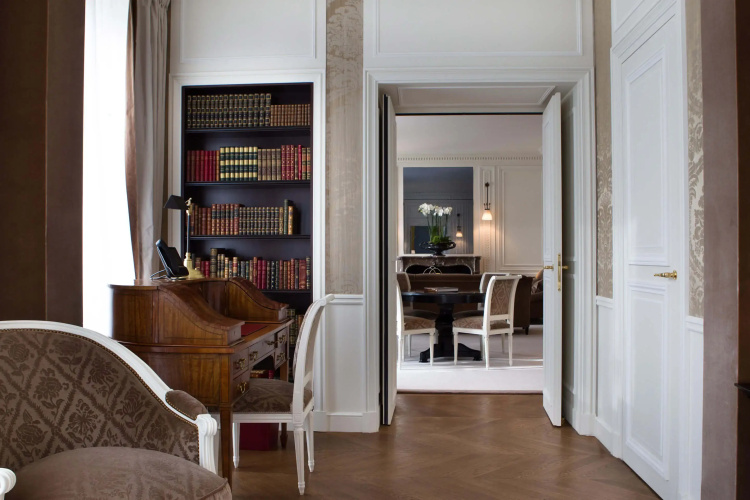 La Reserve Paris Hotel and Spa