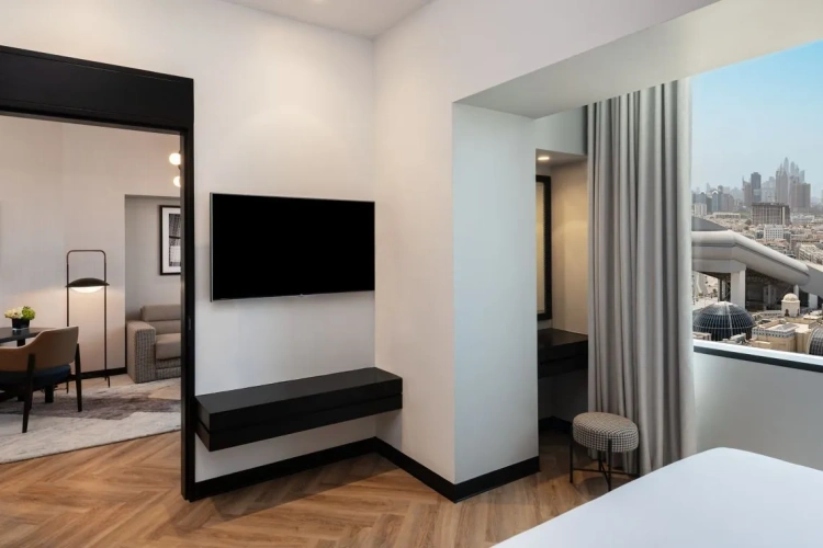 1 Bedroom Deluxe Double Suite with city view