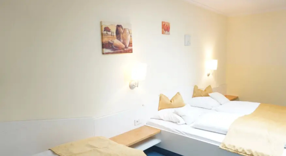 Triple room