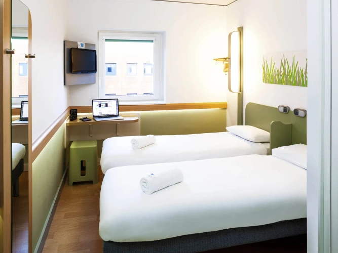 Twin room