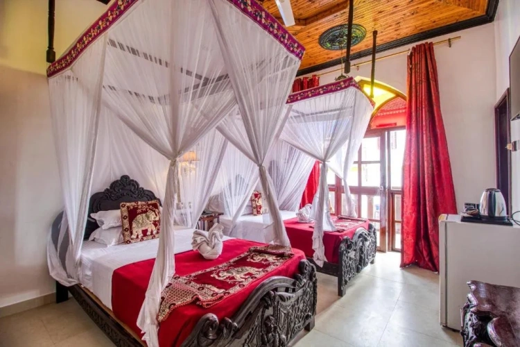 Twin room with balcony and Sea View