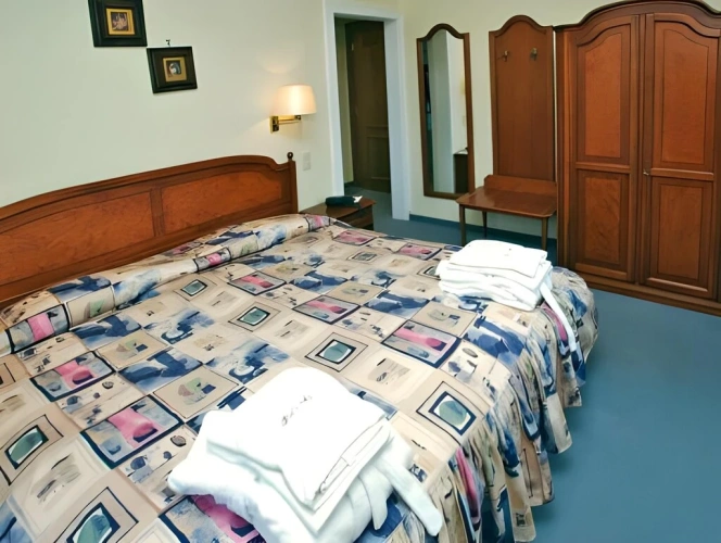 Comfort room