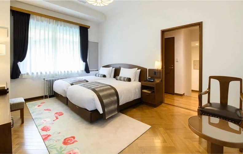 2 Bedrooms Flower Palace Penthouse Suite