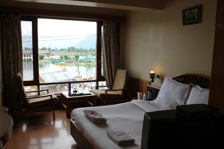 Hotel Imperial Lake View