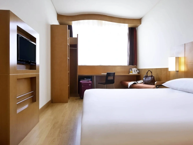 1 Bedroom Triple Apartment