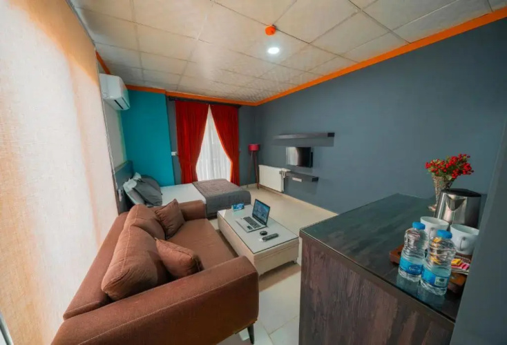 City Life Hotel