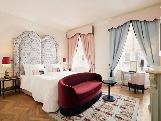 The Leo Grand
