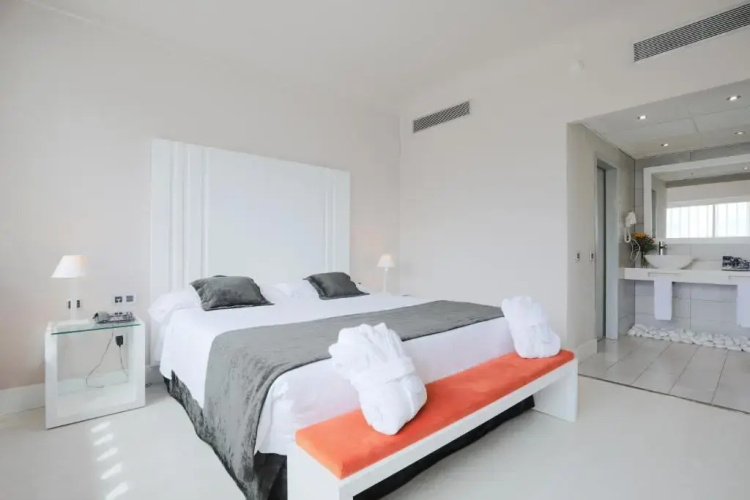 Chamartin The One Hotel
