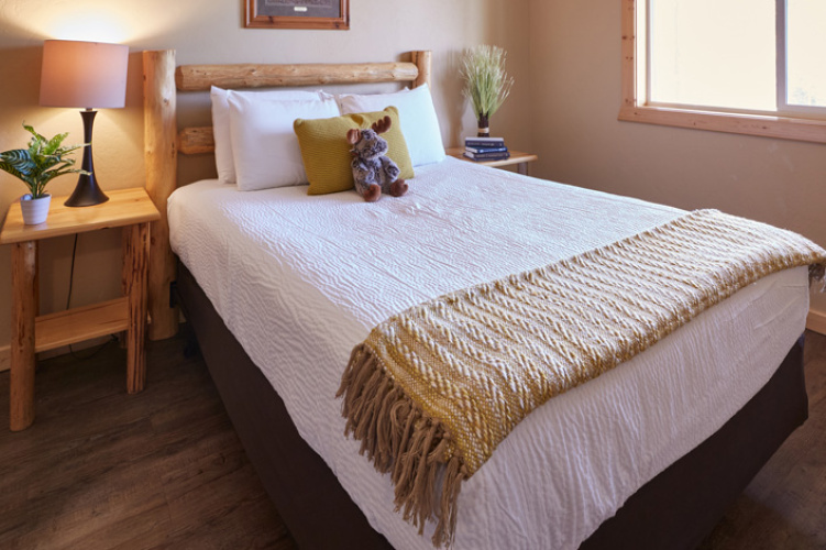 2 Bedrooms Deluxe Cabin