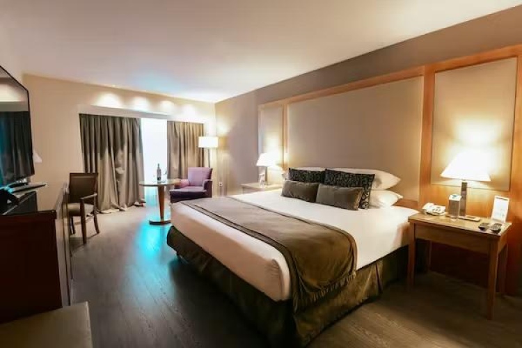 Ambassador Double Suite