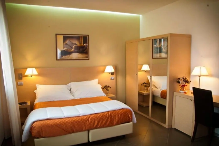 Triple room