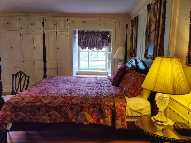 Montague Double Suite