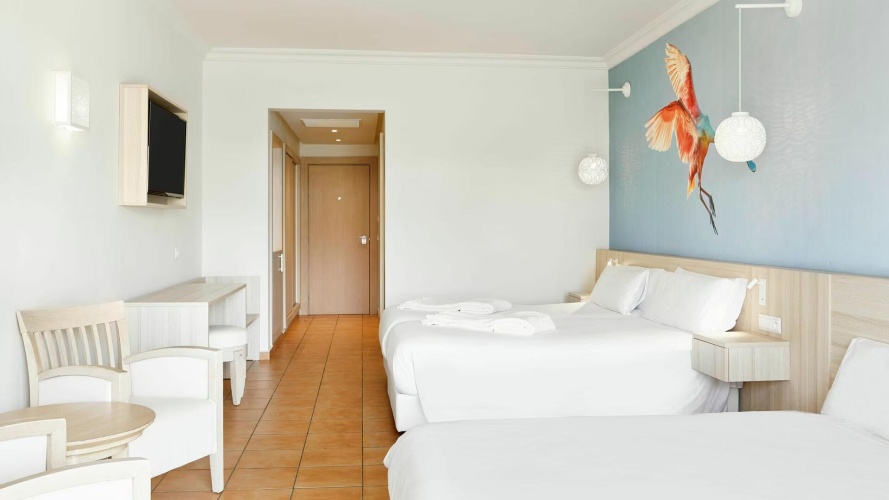 Twin Family room