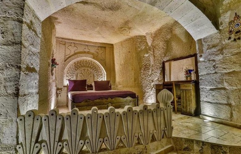 Deluxe Cave Double room