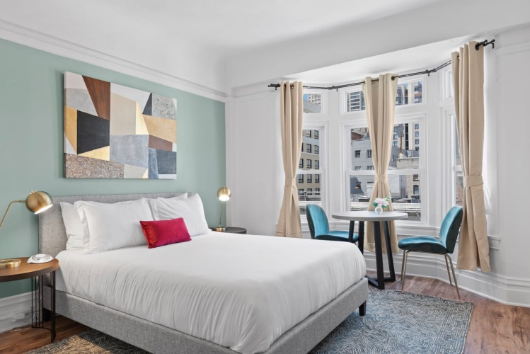 Bay Windows Double room
