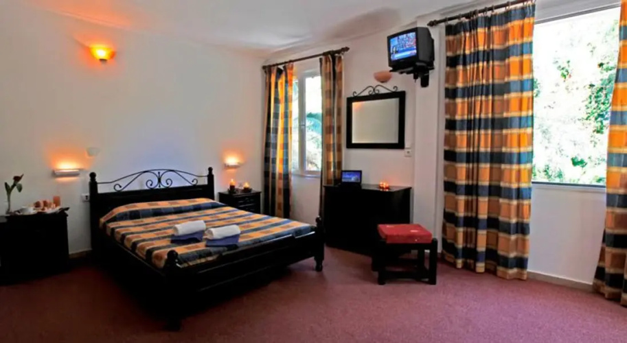 Hotel Galaxias
