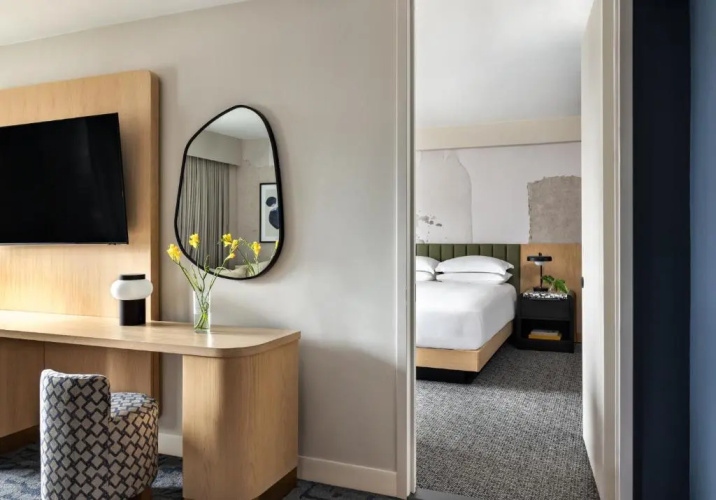 Kimpton Hotel Theta photo 9