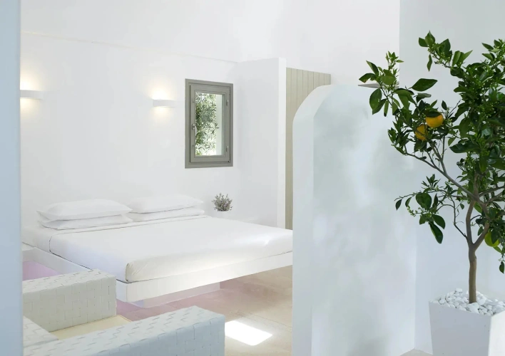 Honeymoon Double Suite with Open-air Jetted Tub