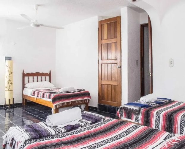 Hostel Paradise Bed&Breakfast