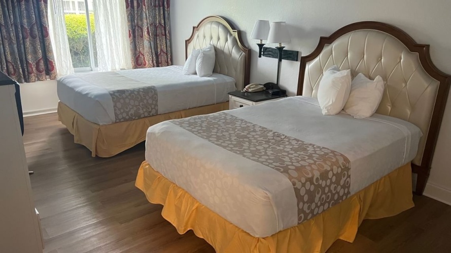 2 Rooms Suite