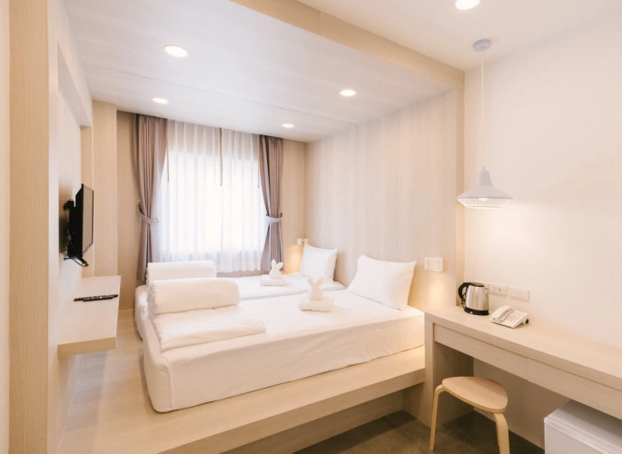 Smile Box Twin room