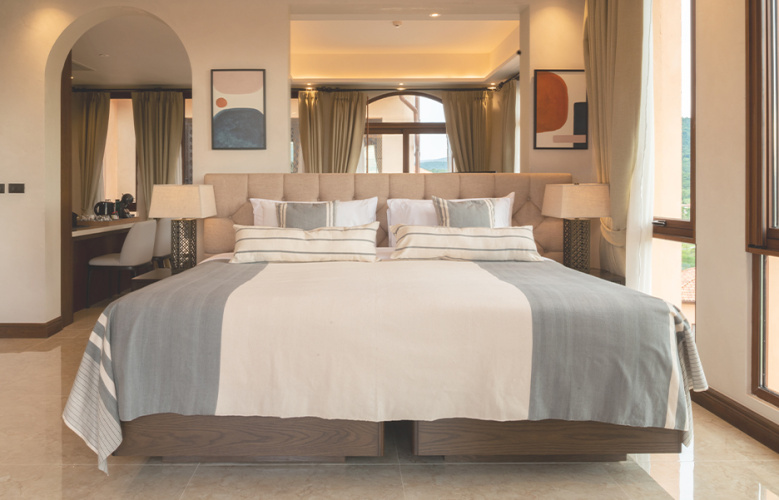 Corner Double Suite