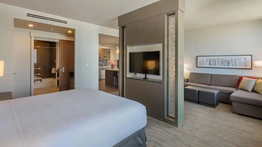Accessible Double Suite