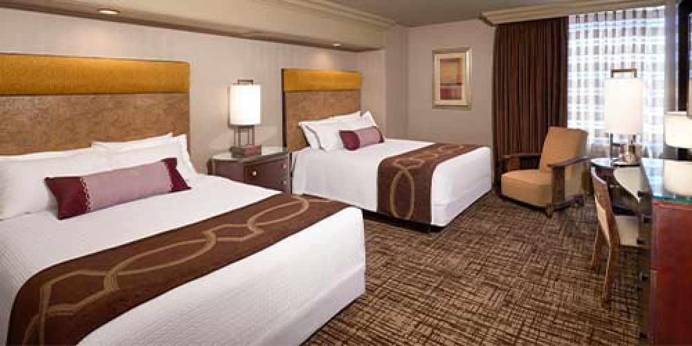 Petite Twin Suite